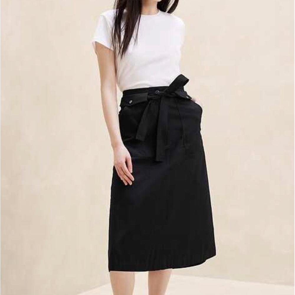 NWT Banana Republic Elegant Black Women's Skirt 12
